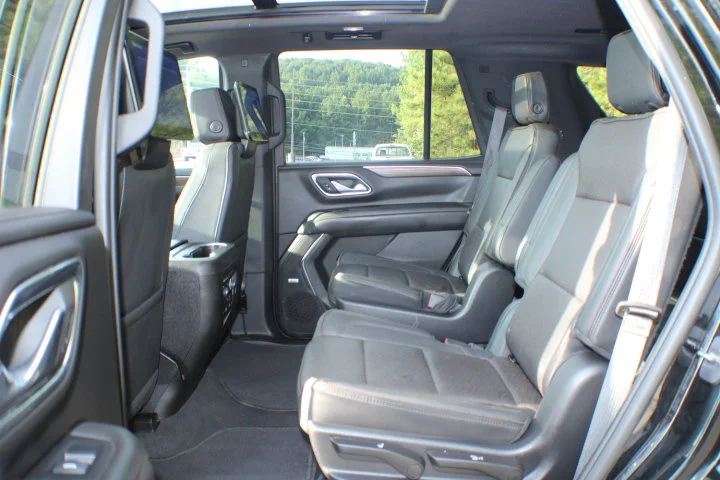 Used 2023 BLACK Chevrolet High Country image 17