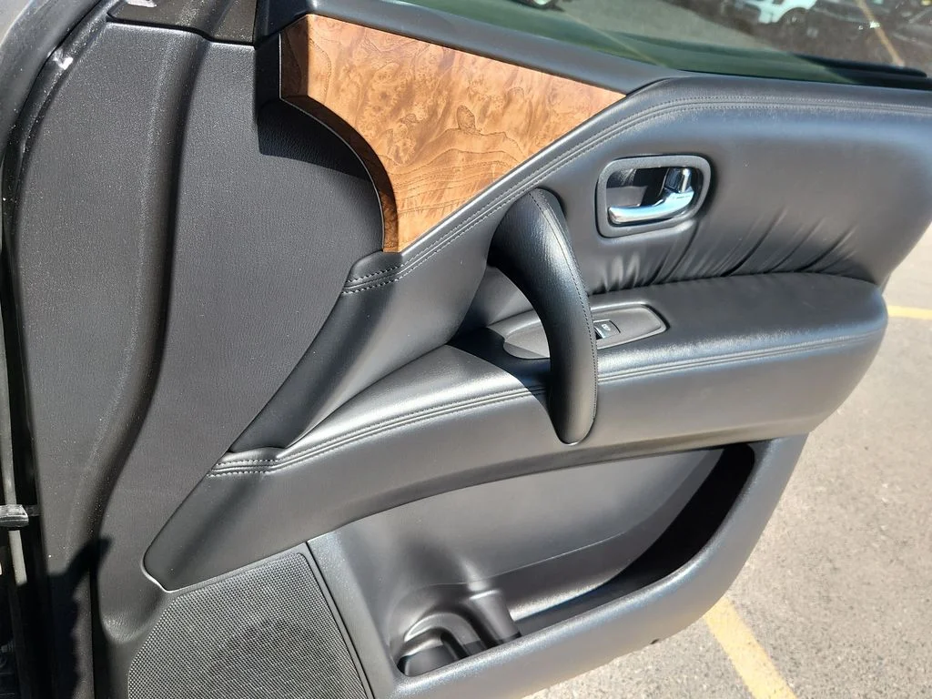 Used 2022 Gray Nissan SL image 13