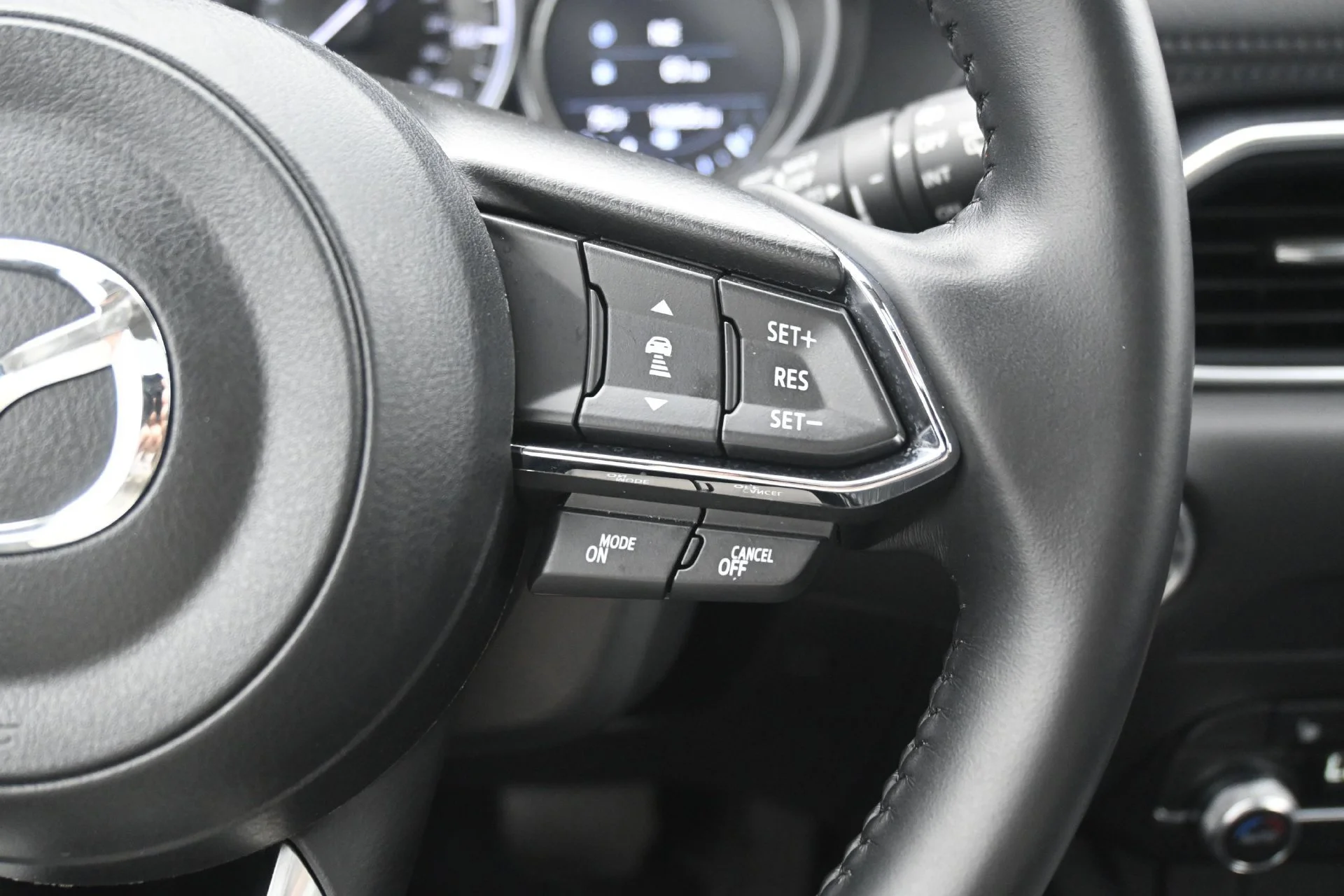 Used 2025 Jet Black Mica Mazda 2.5 S Preferred Package image 18