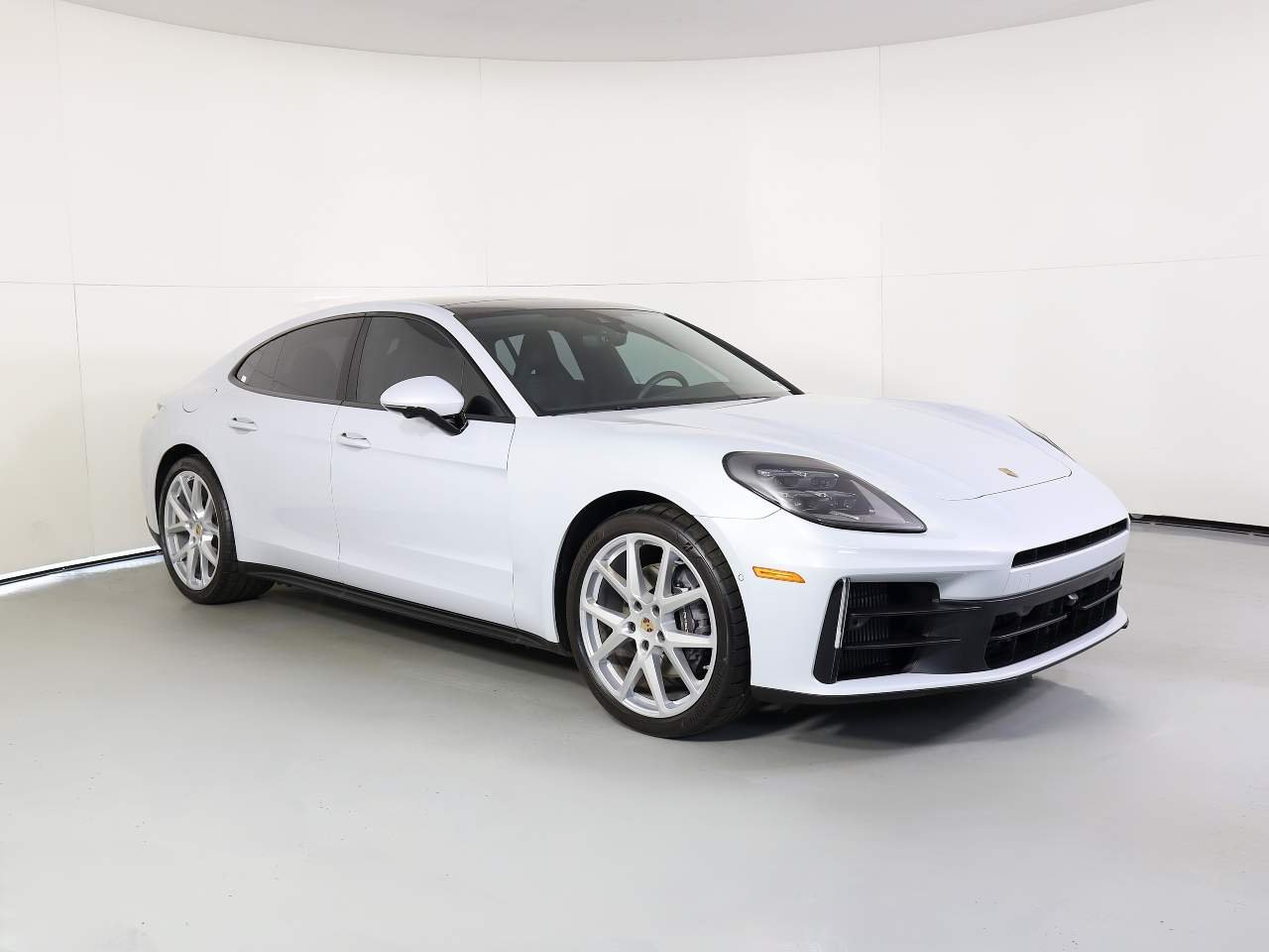 Used 2025 White Porsche 4 image 9