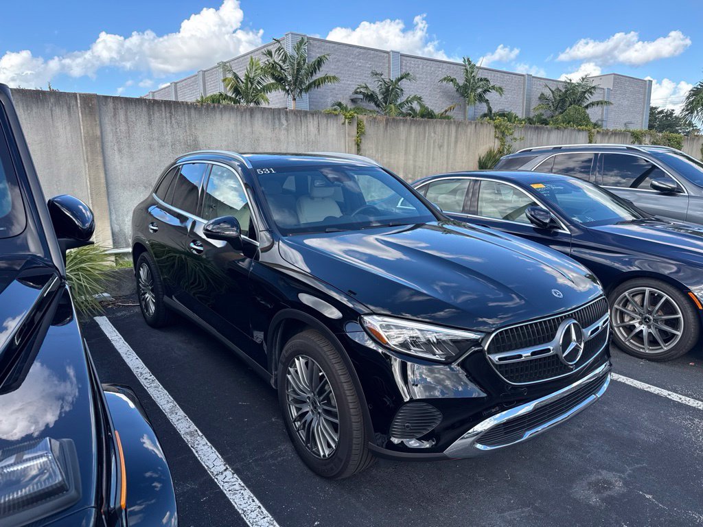 2026 Mercedes-Benz GLC