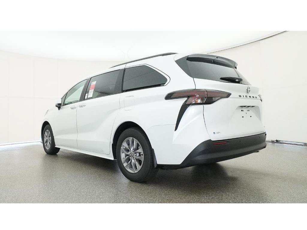 New 2026 Wind Chill Pearl Toyota XLE image 21