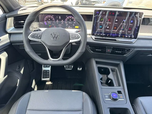 New 2026 Sandstone Volkswagen 2.0T SE R-Line Black image 31