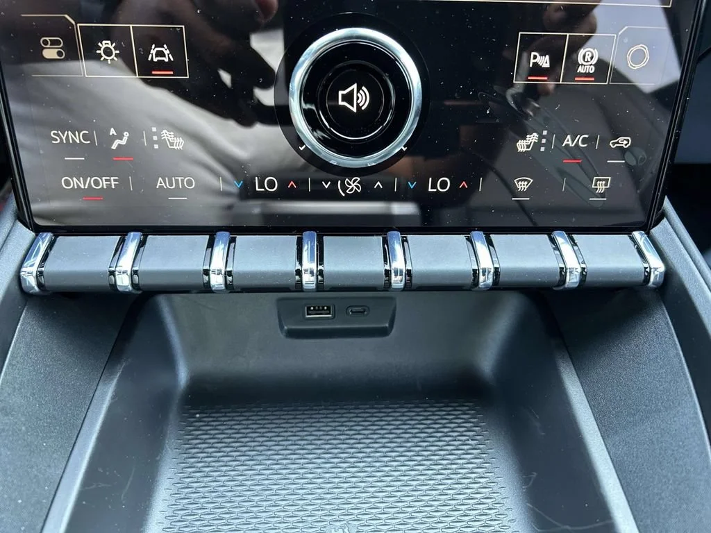 New 2027 Sterling Metallic GMC Elevation image 21