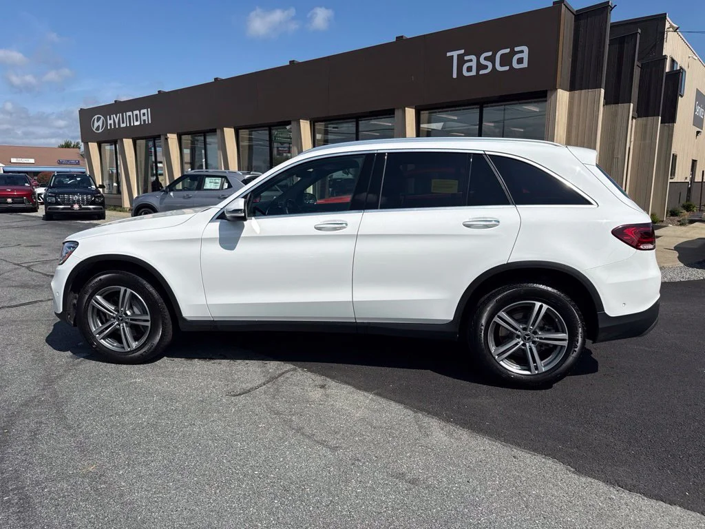 Used 2021 White Mercedes-Benz GLC 300 image 8