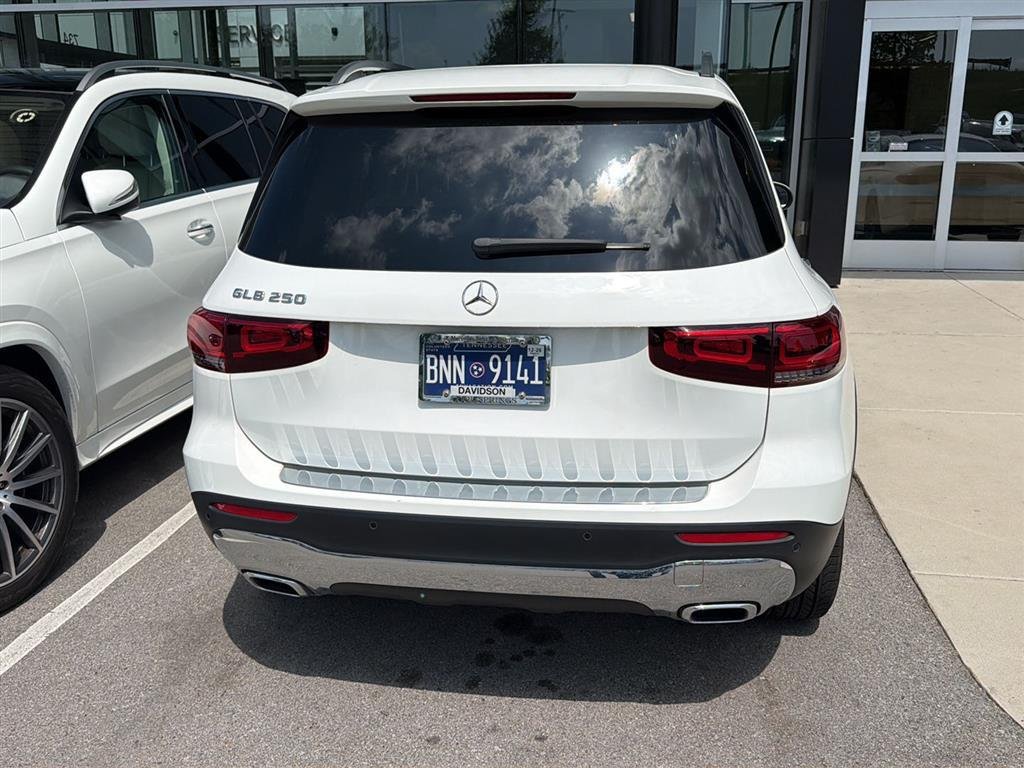 Certified Used 2023 Polar White Mercedes-Benz GLB 250 image 10