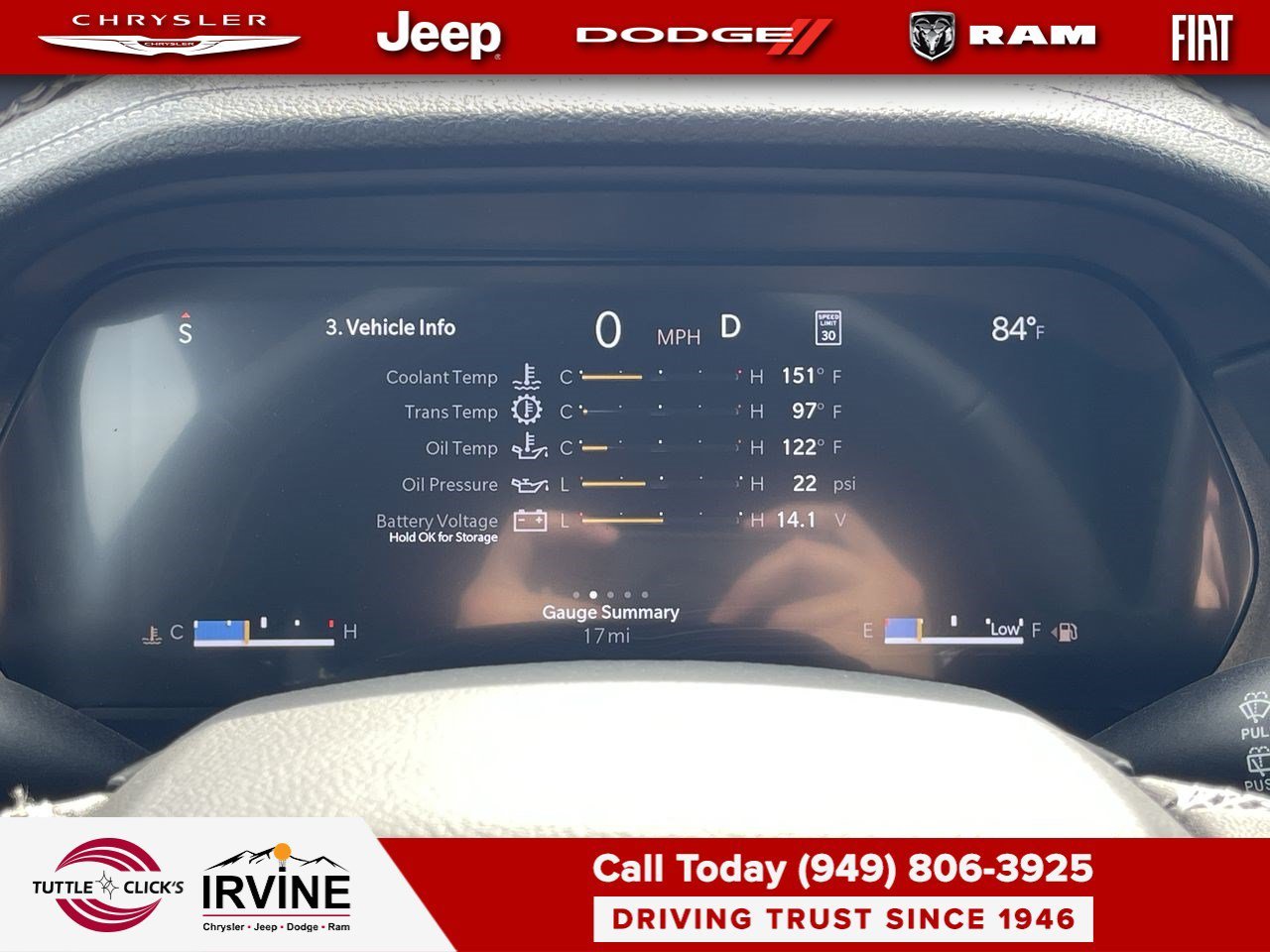 New 2026 Diamond Black Crystal Pearl-Coat Exterior Paint Jeep Laredo Altitude image 24