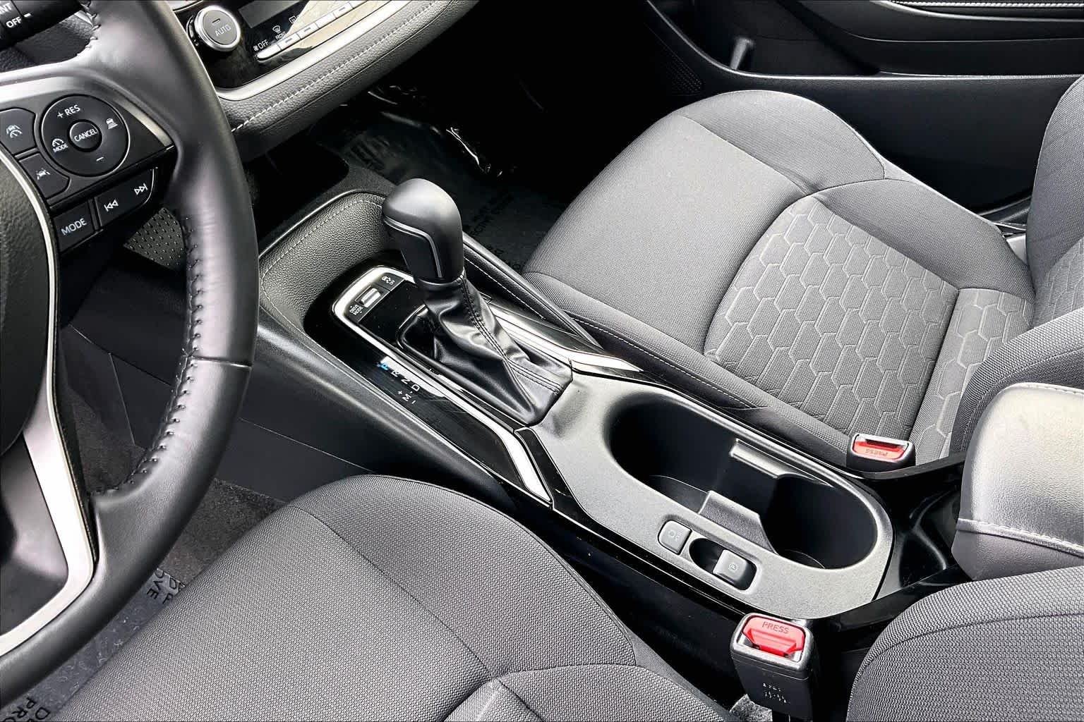Used 2025 Classic Silver Metallic Toyota SE image 17