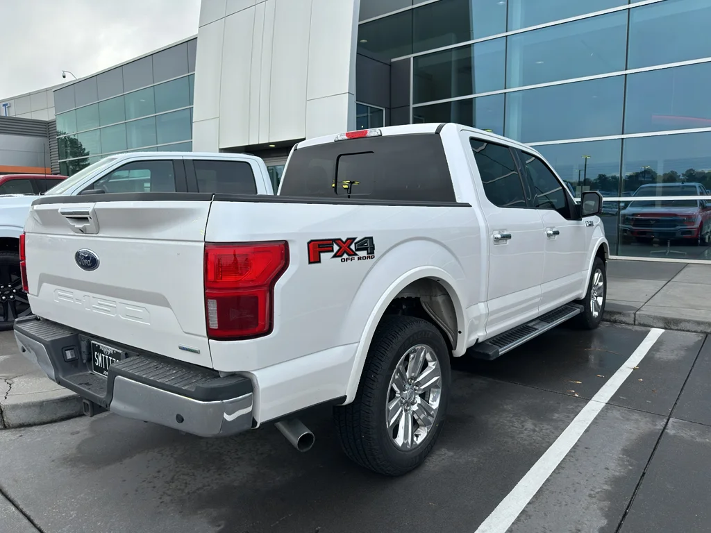 Used 2019 White Platinum Metallic Tri-Coat Ford LARIAT image 4