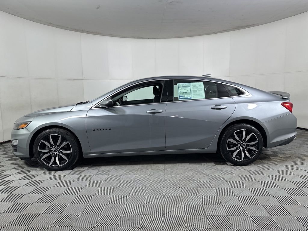 Used 2024 Gray Chevrolet RS image 28