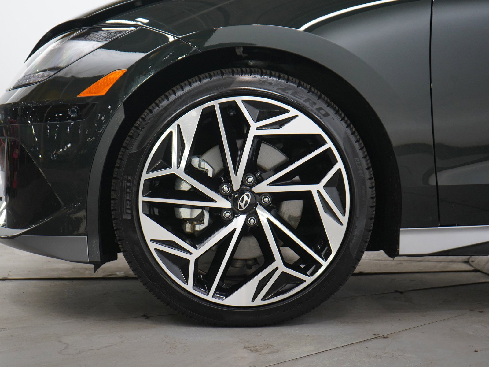 Certified Used 2023 Digital Green Hyundai Limited AWD image 30