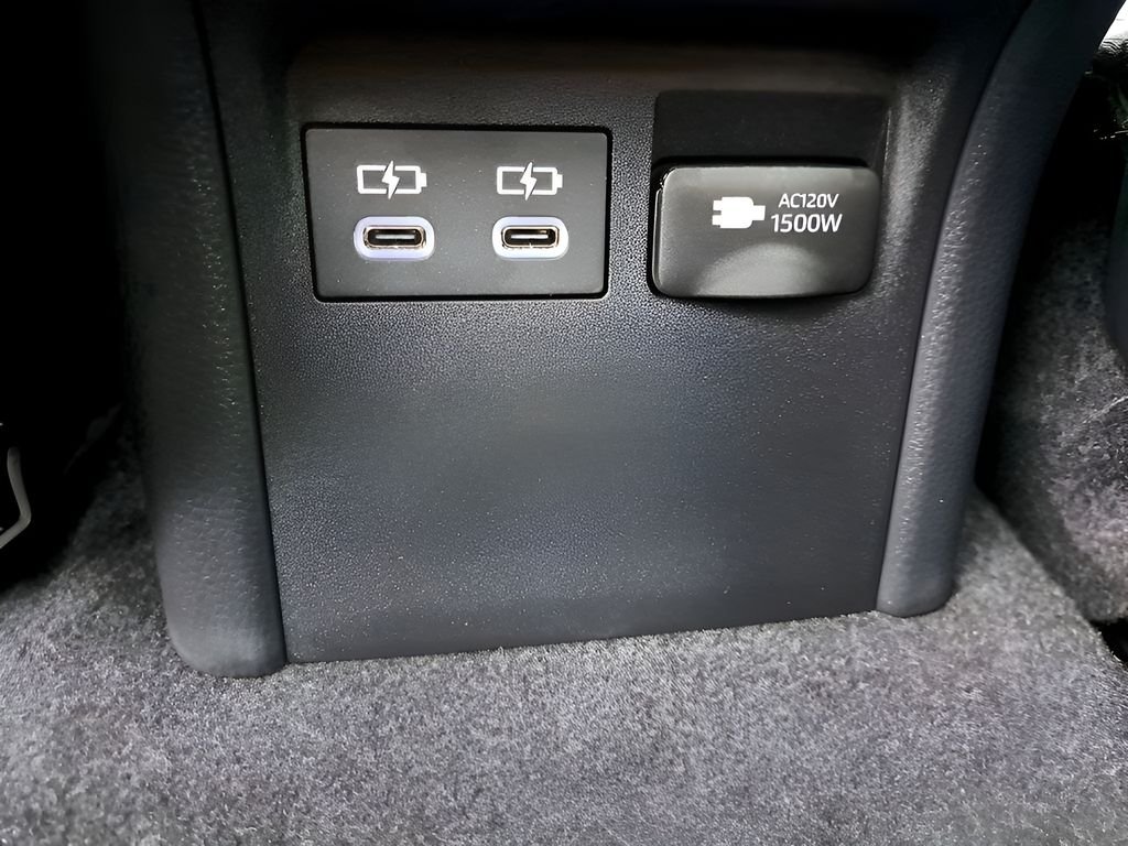 2026 Toyota Prius Plug-in Hybrid XSE - Photo 9