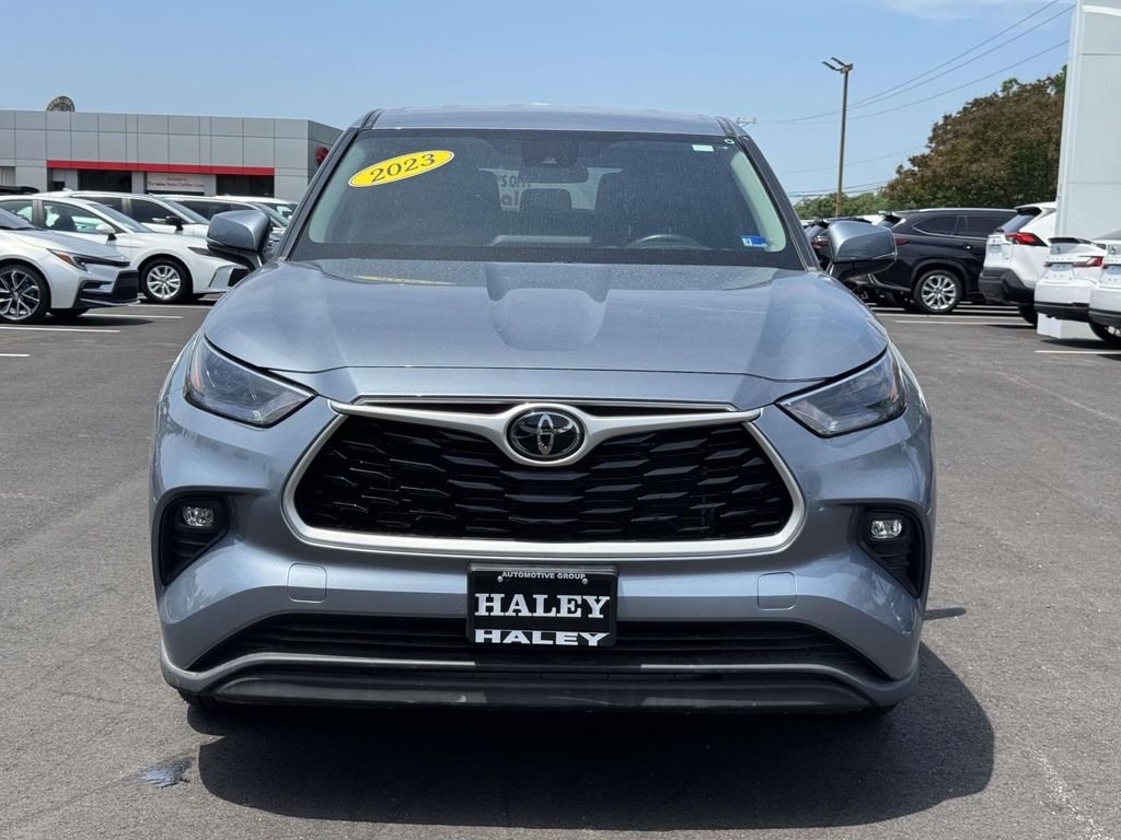 Used 2023 Gray Toyota LE image 27