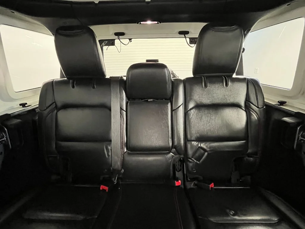 Used 2018 Silver Jeep Unlimited Rubicon image 19