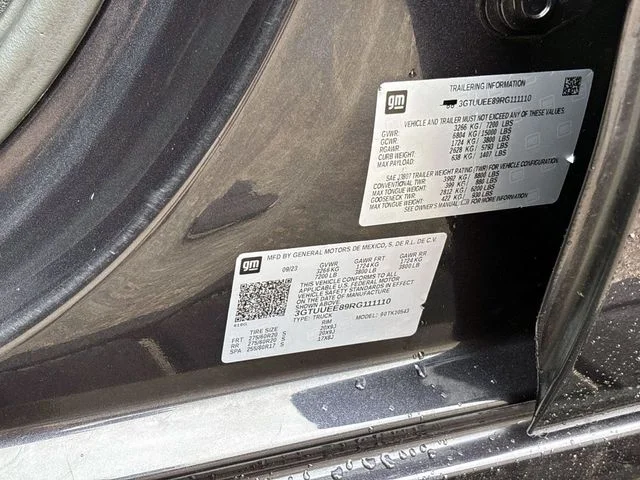 Used 2024 Titanium Rush Metallic GMC AT4 image 32