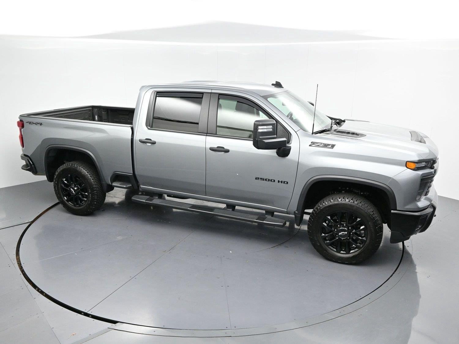 Used 2025 Sterling Gray Metallic Chevrolet Custom image 35