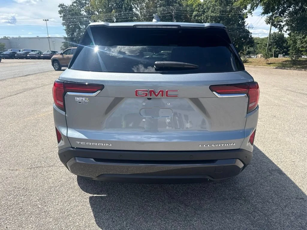 New 2027 Sterling Metallic GMC Elevation image 4