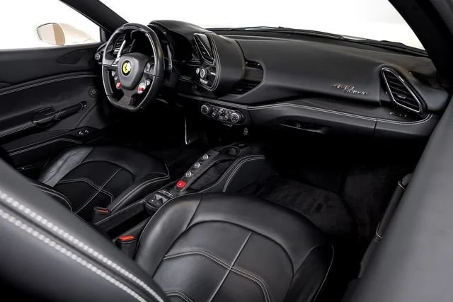 Certified Used 2018 Bianco Avus Ferrari  image 51