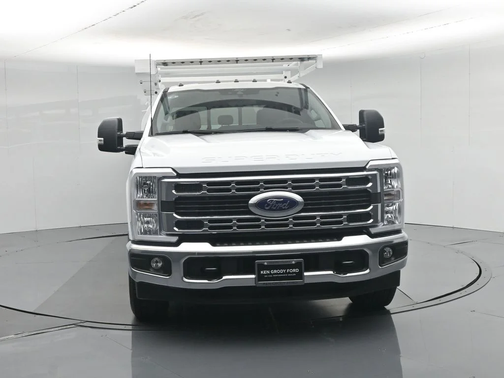 New 2026 White Ford XL image 29