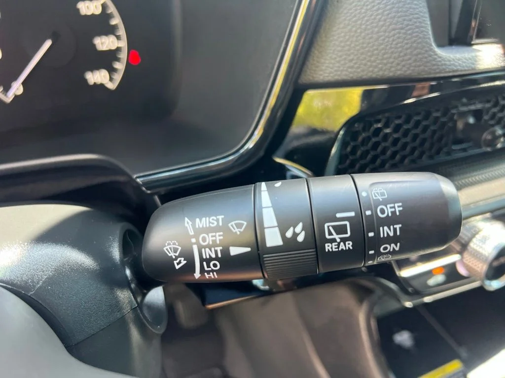 Used 2025 Black Honda EX-L image 38