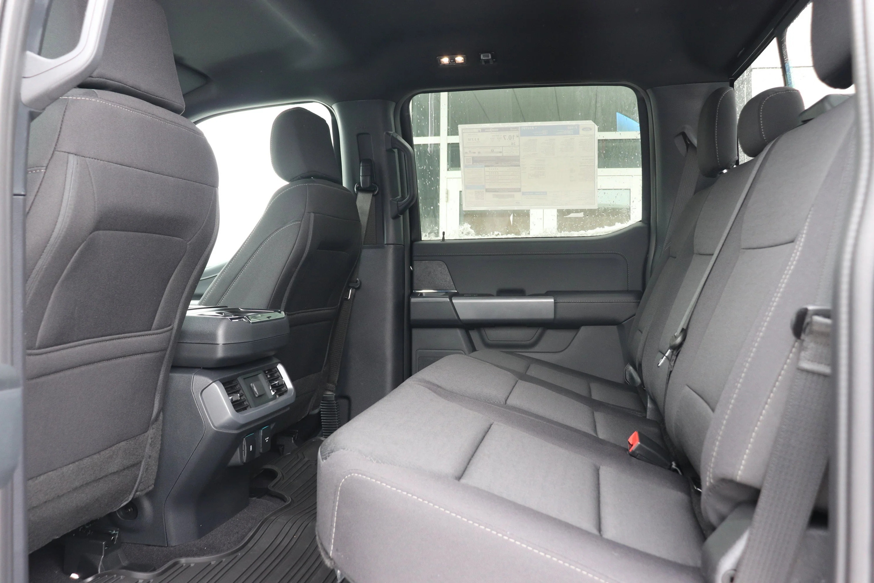 New 2026 AGATE BLACK METALLIC Ford XLT image 7