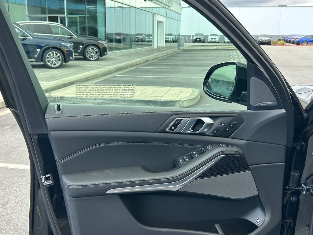 New 2026 Black Sapphire Metallic BMW xDrive50e image 11