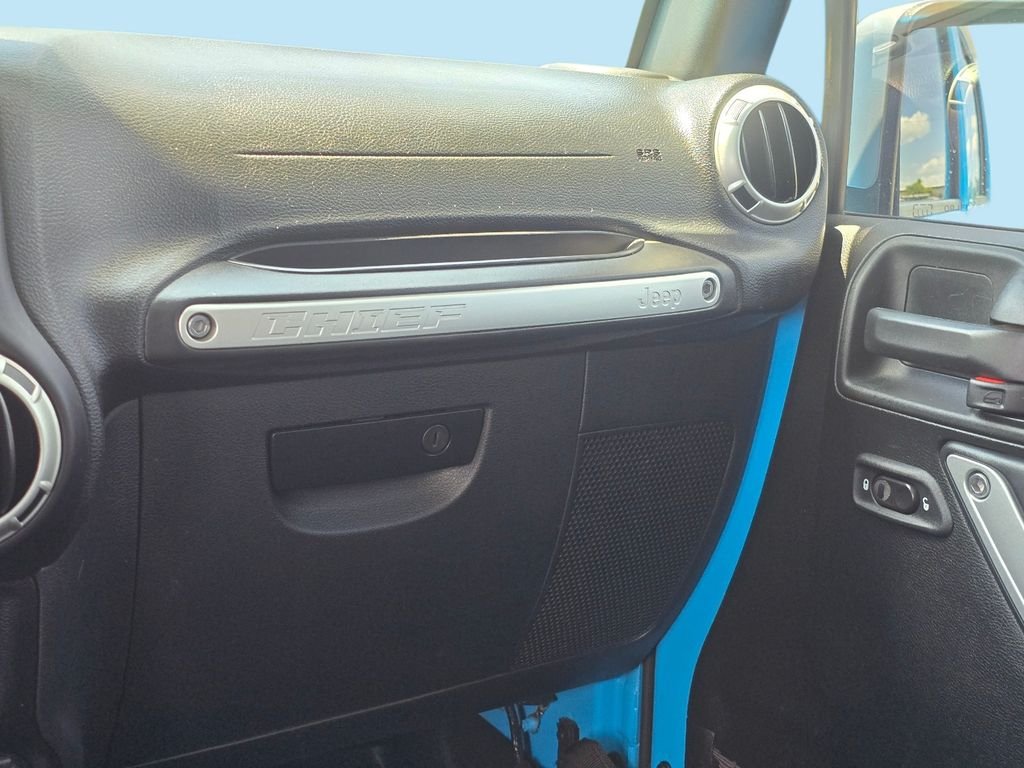 Used 2017 Blue Jeep Unlimited Sahara image 19