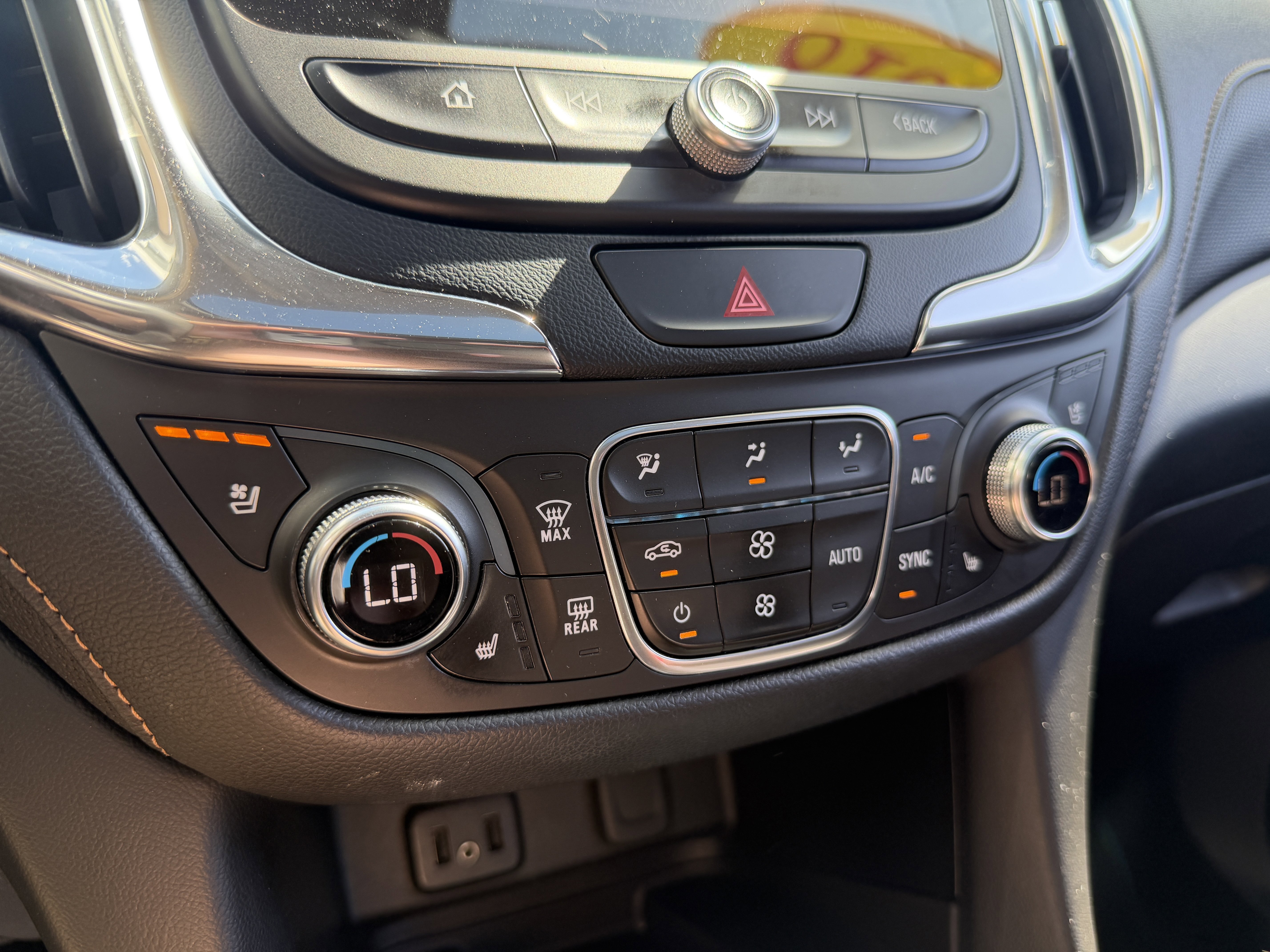 Used 2018 Mosaic Black Metallic Chevrolet Premier image 41
