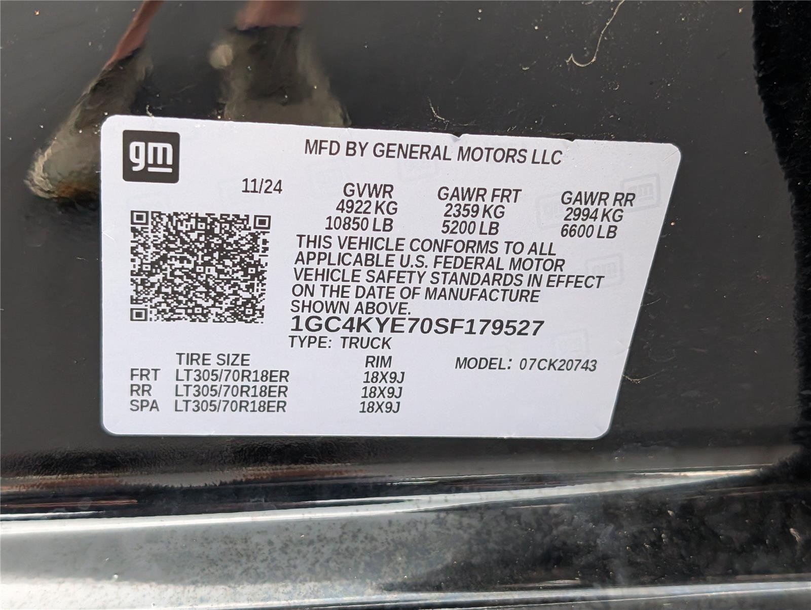 Used 2025 Black Chevrolet ZR2 image 41