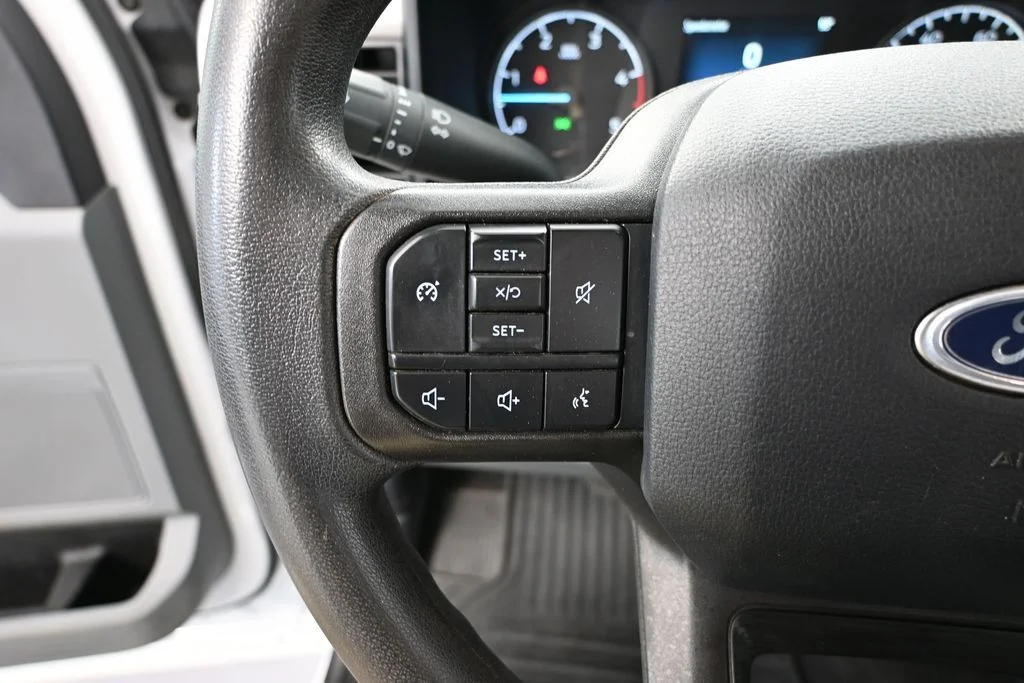 Certified Used 2025 White Ford XLT image 29