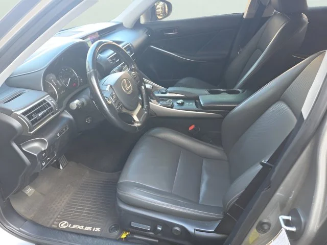 Used 2020 Silver Lexus 300 image 29