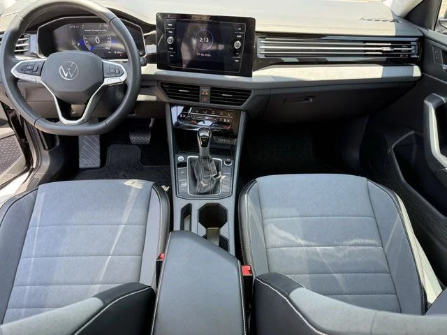 Used 2026 Gray Volkswagen 1.5T SE image 8