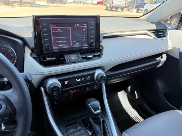 2021 Toyota RAV4 XLE Premium - Photo 22
