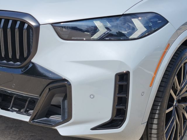 Used 2024 Gray BMW xDrive40i image 17