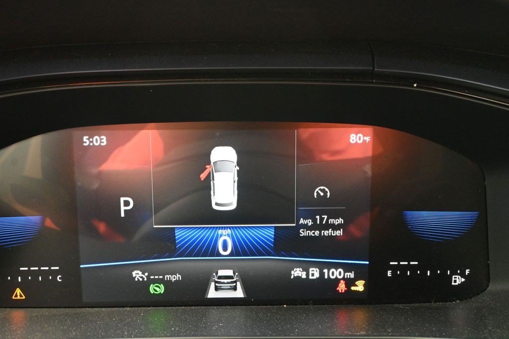 Used 2023 Pure White Volkswagen SE image 9