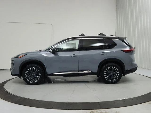 New 2026 Gray Nissan Platinum image 4