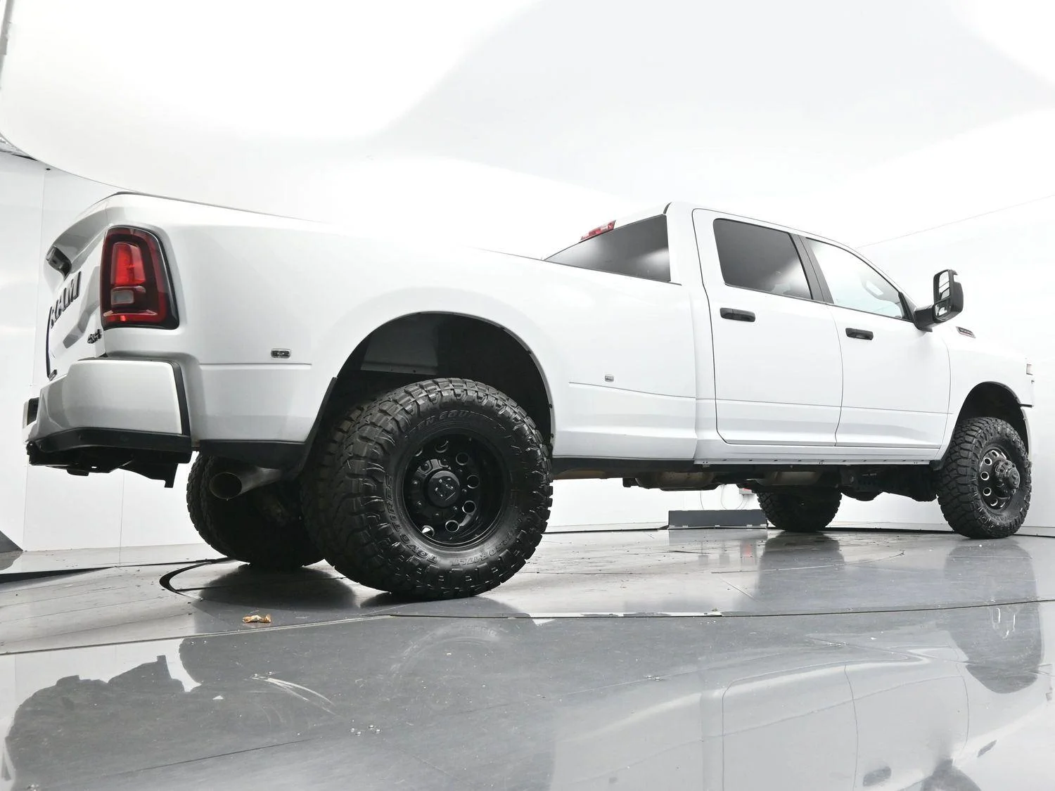 Used 2025 Bright White Clearcoat Ram Big Horn image 43