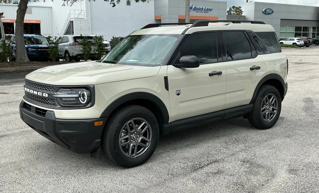 Used 2025 Beige Ford Big Bend image 1