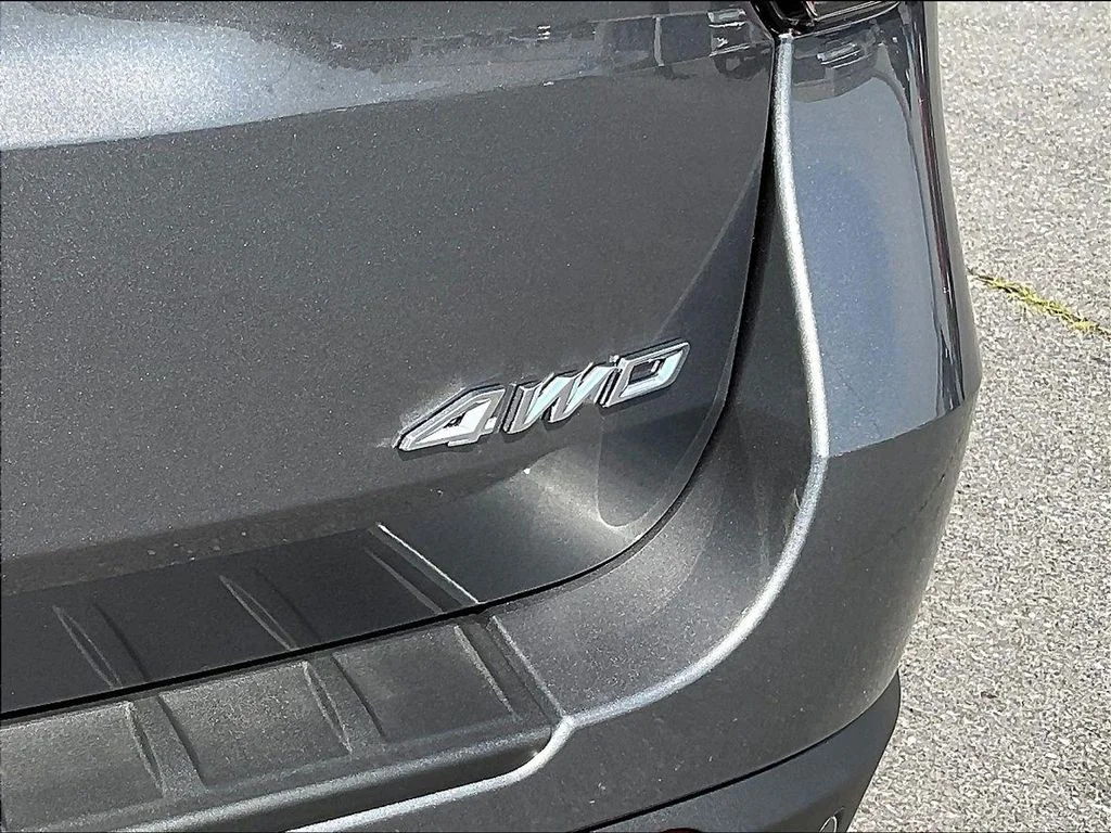 New 2026 Carbonized Gray Metallic Ford Active image 9