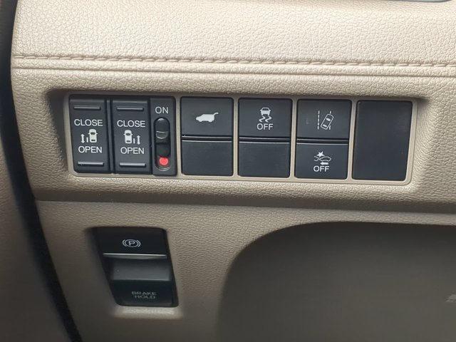 Used 2019 Red Honda EX-L image 29