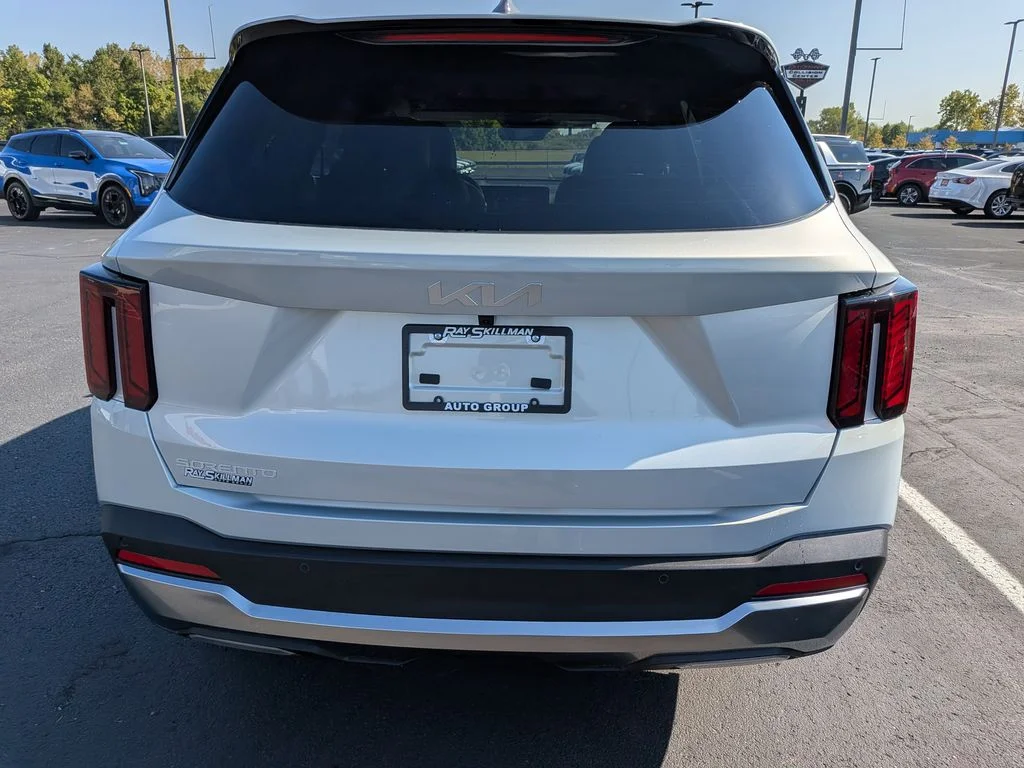 New 2026 Ivory Kia EX image 6