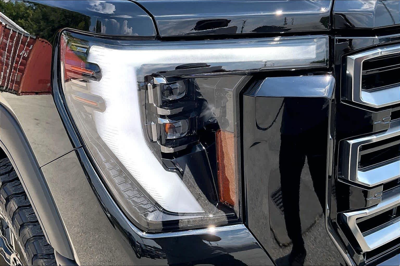 Used 2026 Onyx Black GMC AT4 image 28