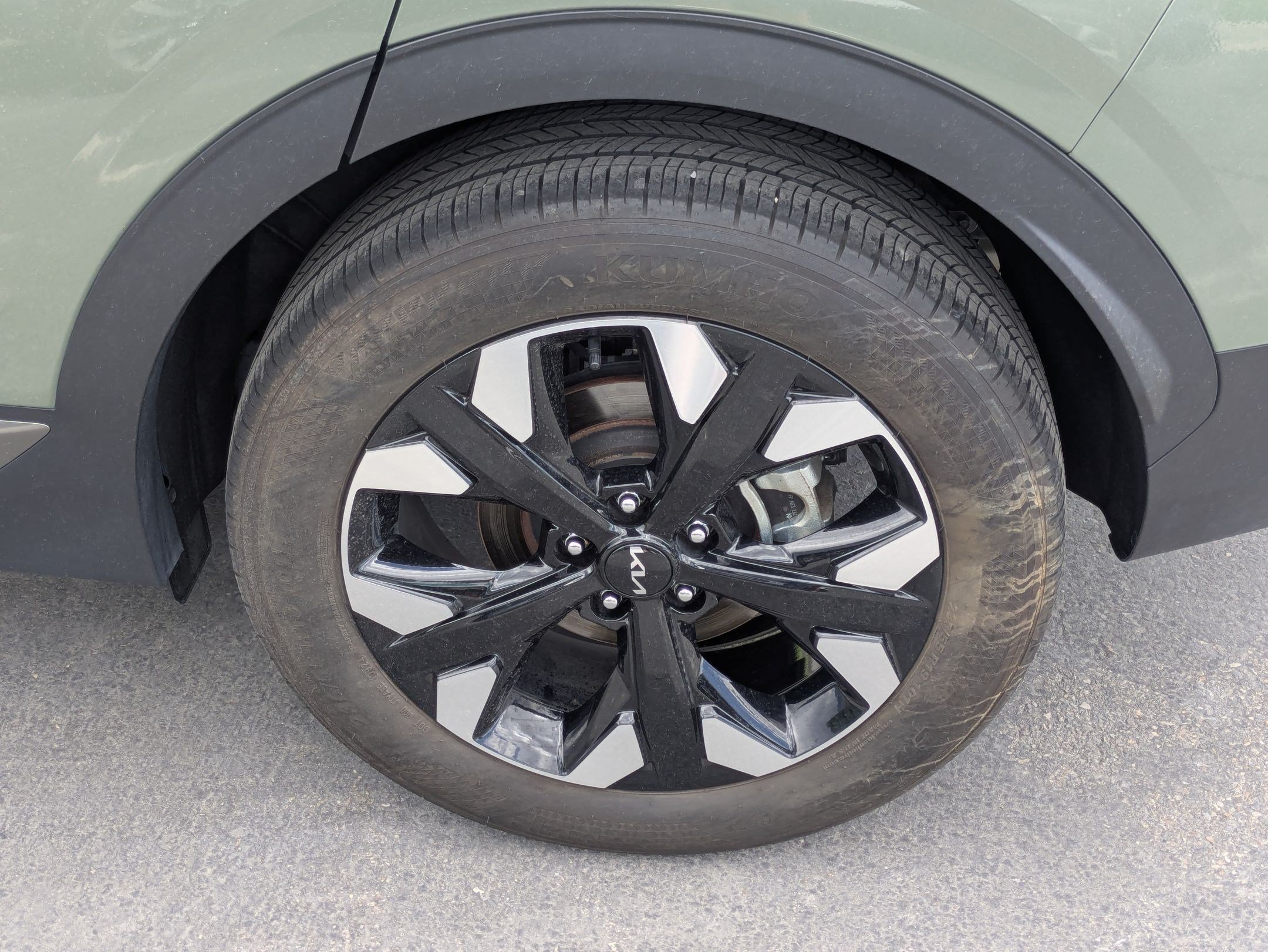 Used 2024 Jungle Green Kia X-Line image 12