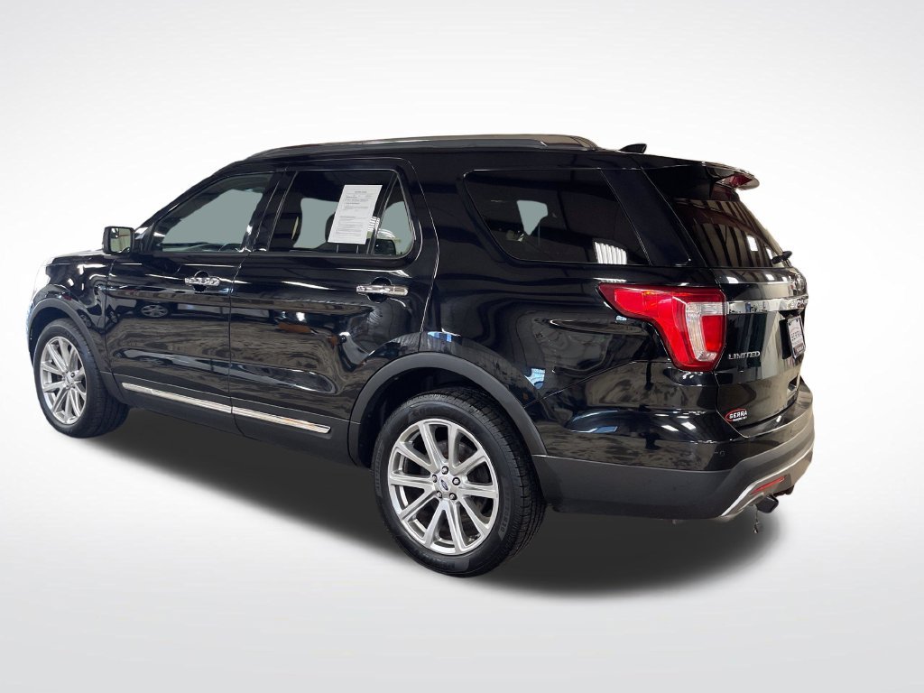 Used 2016 Black Ford Limited image 3