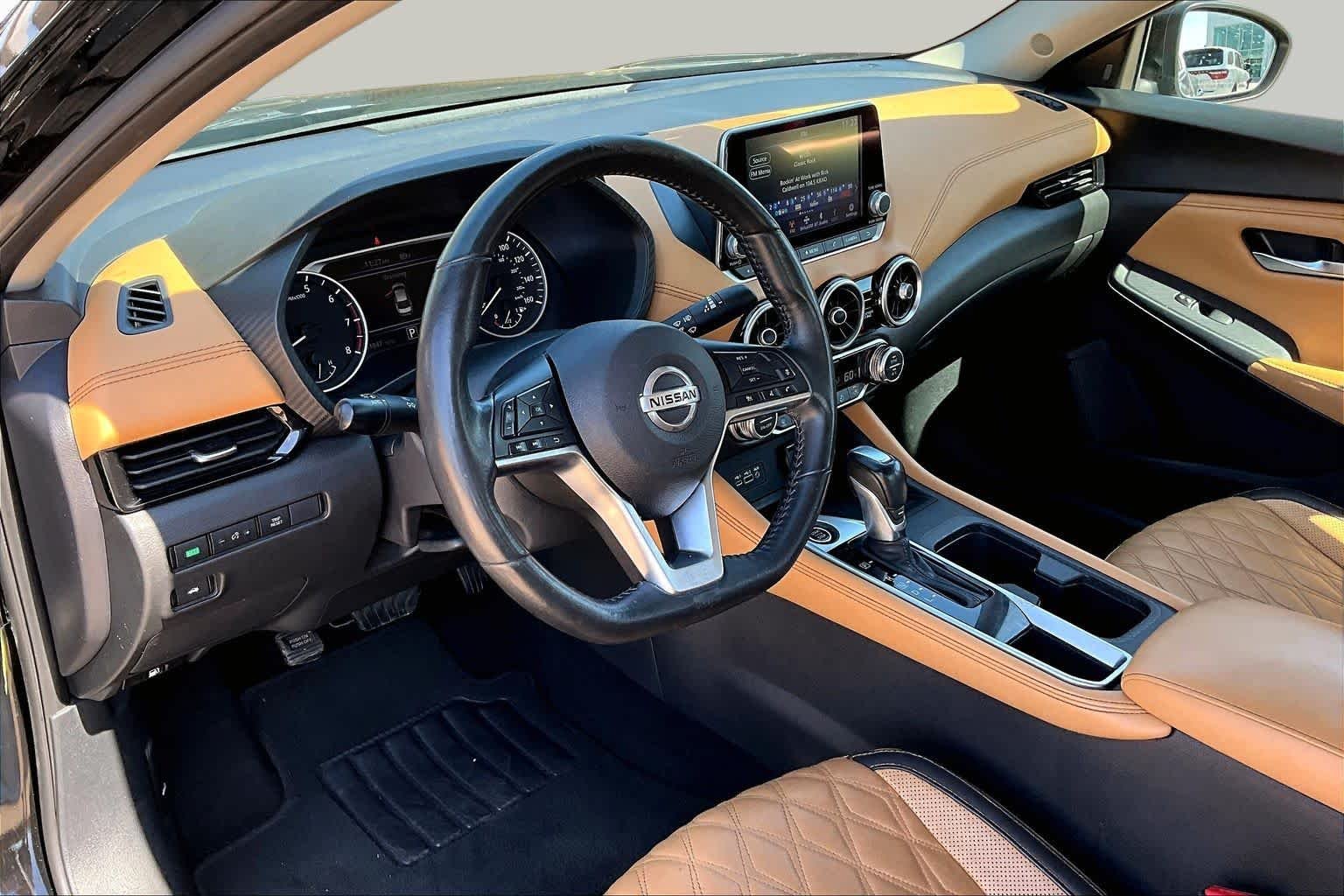 Used 2023 Super Black Nissan SV image 11
