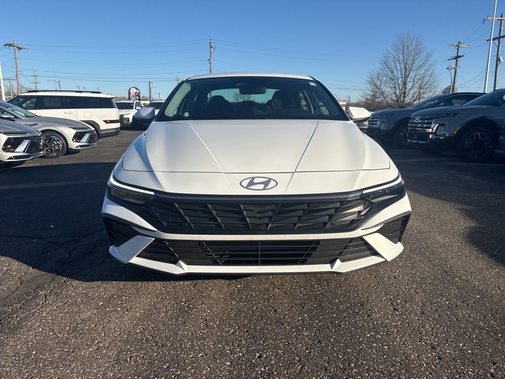 Certified 2024 Hyundai Elantra SE with VIN KMHLL4DG0RU851462 for sale in Kansas City