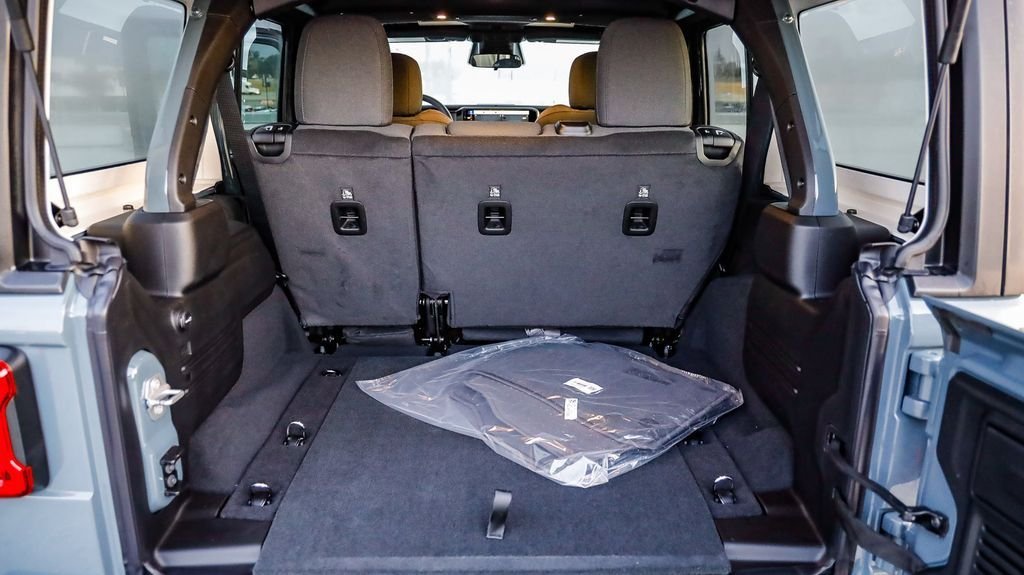 New 2026 Anvil Clear Coat Jeep Rubicon image 31