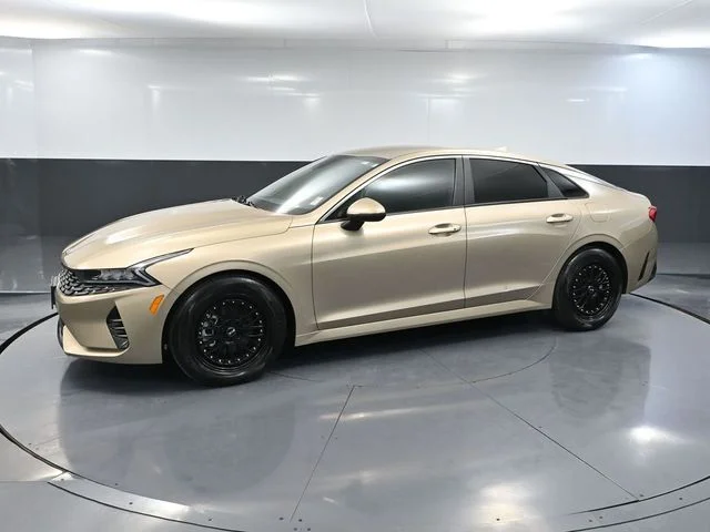 Used 2021 Beige Kia LXS image 10