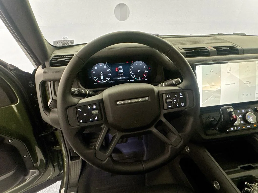 New 2026 Woolstone Green Land Rover S image 11