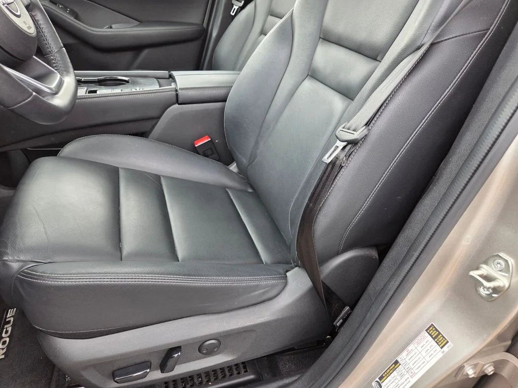 Certified Used 2023 Gold Nissan SL image 10